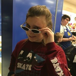 Meet your Posher, Olivia